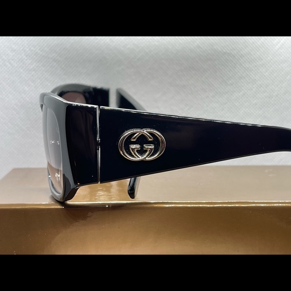 GUCCI Sunglass - Picture 10 of 16